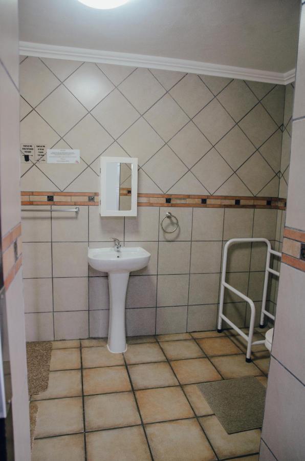 Towers Lodge Boksburg Buitenkant foto