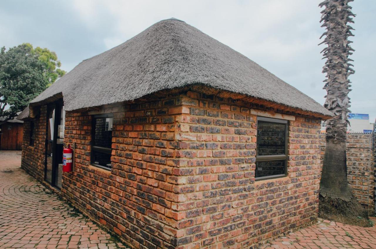 Towers Lodge Boksburg Buitenkant foto