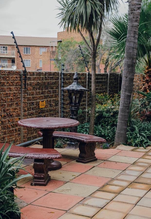 Towers Lodge Boksburg Buitenkant foto